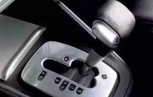 自動檔車這樣開提前報廢，多少老司機(jī)中招